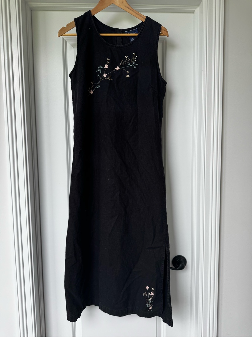 Blue J Faded Black Linen Blend Embroidered Floral Midi Dress Size Small